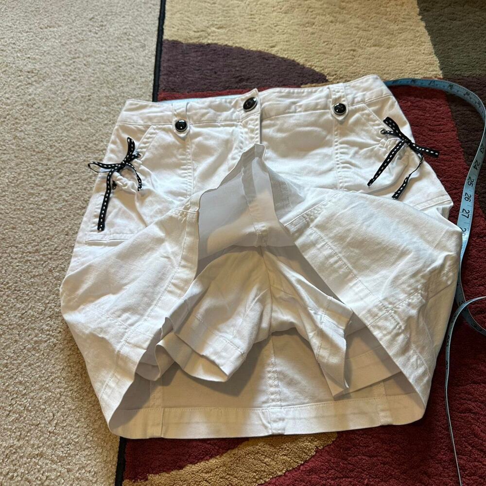 larry levine skort white mini skirt with built in shorts Y2K early 2000s bow - Picture 5 of 6